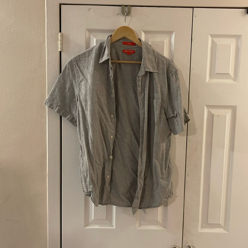 Joe Fresh button down short sleeve shirt size medium in grey